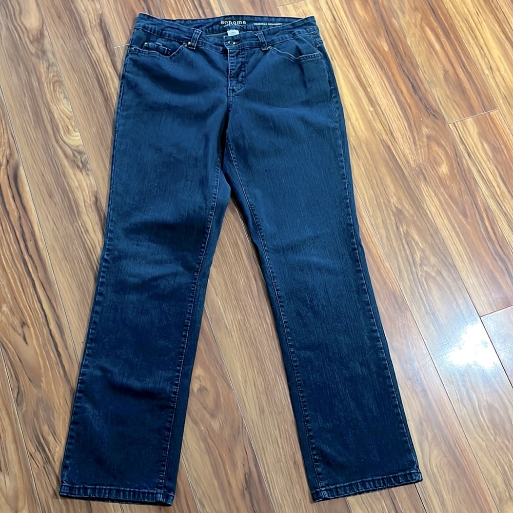 Sonoma Life + Style original straight jeans, size 10 Average.